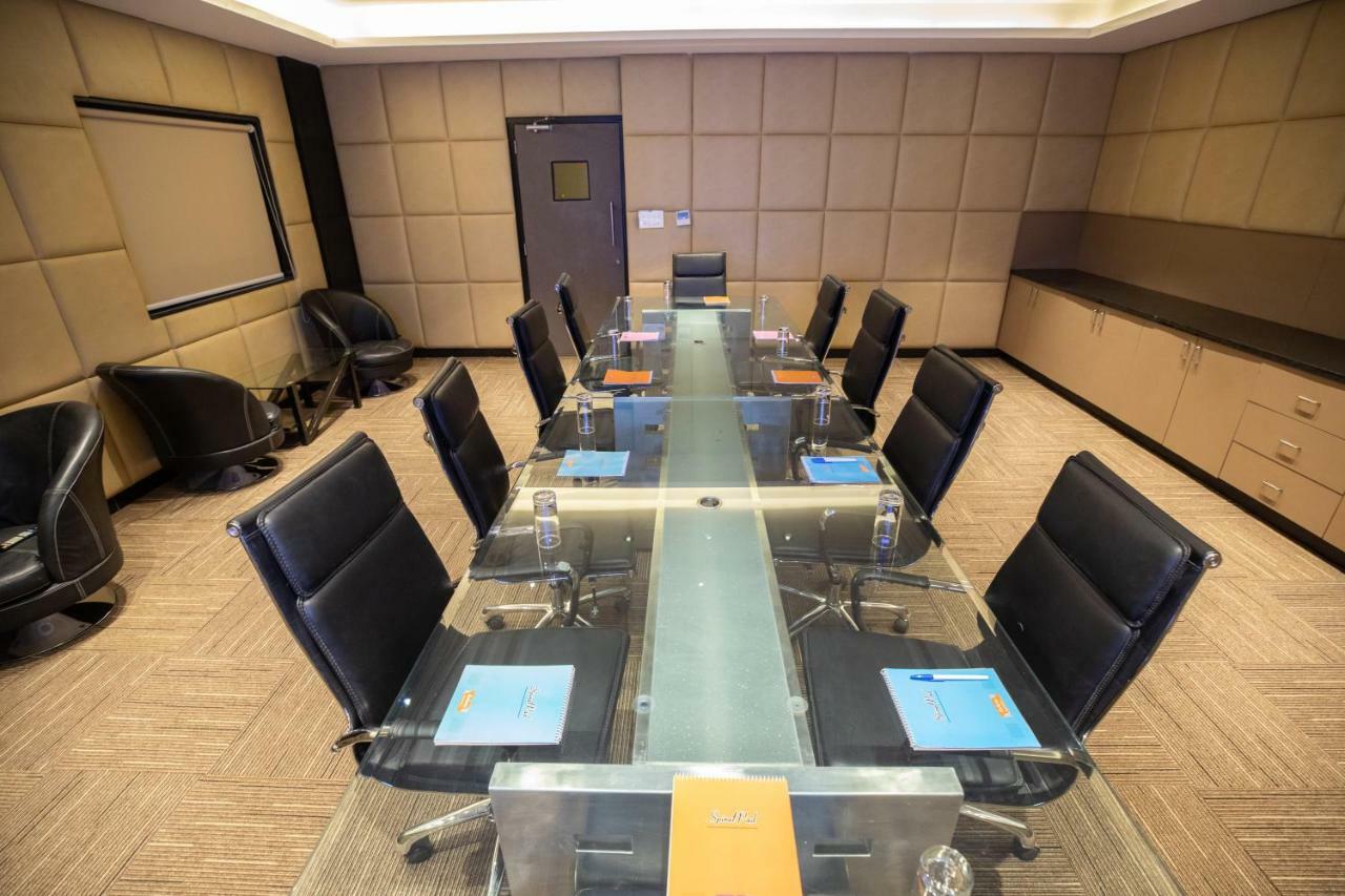 Fabhotel Prime Grand Seasons Bangalore Esterno foto